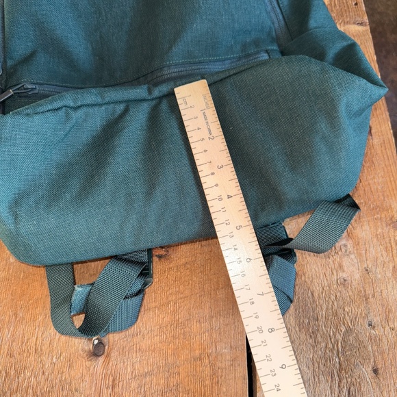 Everlane Backpack Forest Green - Picture 5 of 11